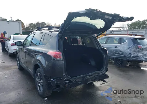 2018 Toyota Rav4 Xle z USA, uszkodzony, nr VIN JTMRFREV1JJ192507